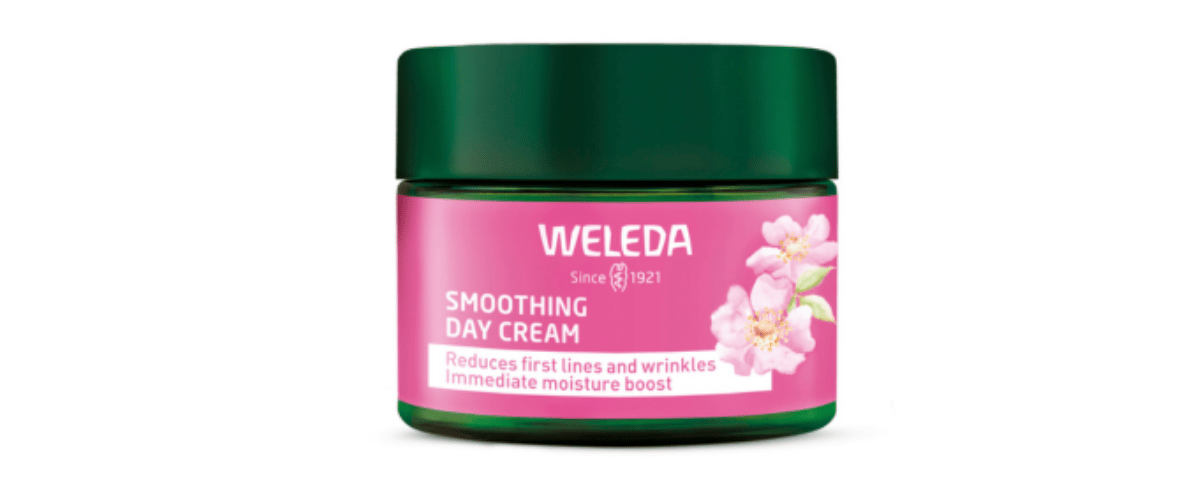 Weleda Smoothing Day Cream – Vegansk dagkrem med villrose og hvit te. Reduserer første rynker og gir langvarig fukt til alle hudtyper.