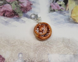 Necklace Charm, Cinnamon Bun