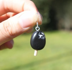 Örhängen, lakritsglass