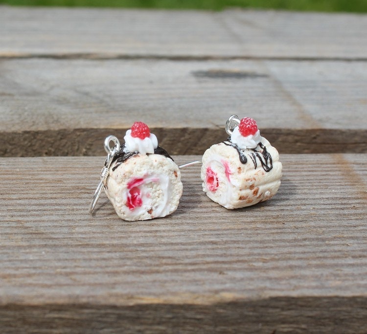 Earrings, Budapest pastries with raspberries