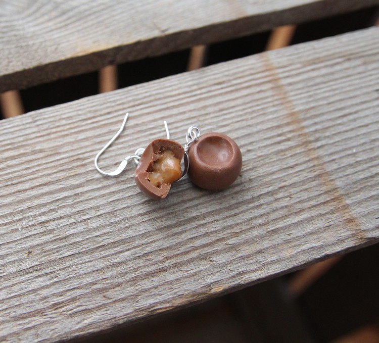 Earrings, Chocolate with Caramel