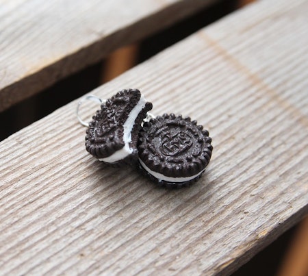 Örhängen. Kex, oreo inspirerade