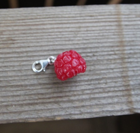 Necklace pendant, raspberry