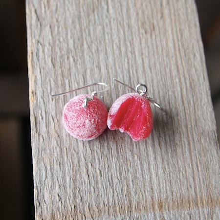 Earrings, jelly raspberry
