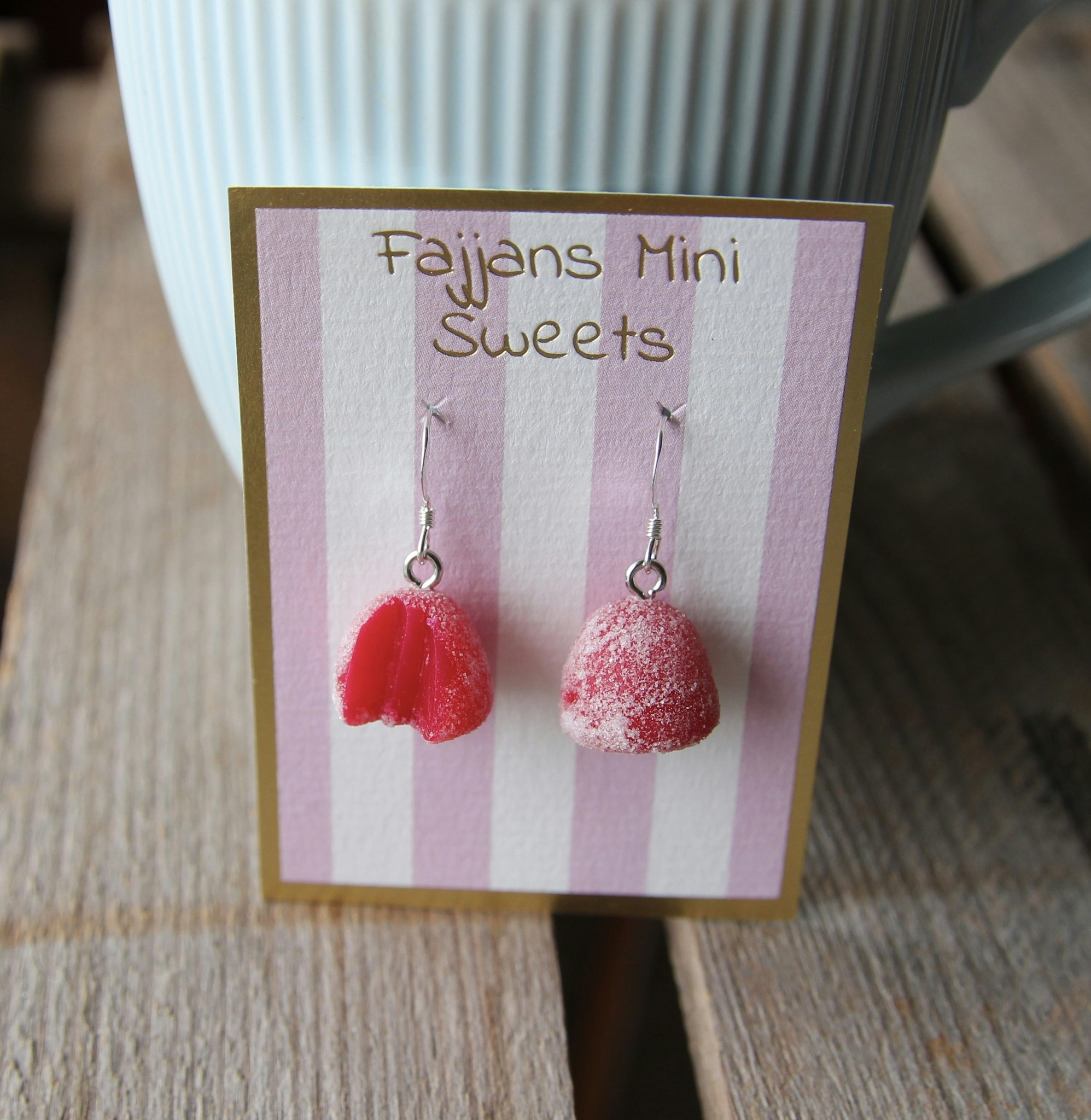 Earrings, jelly raspberry