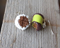 Earrings, a swedish dammsugare and a chocolate ball