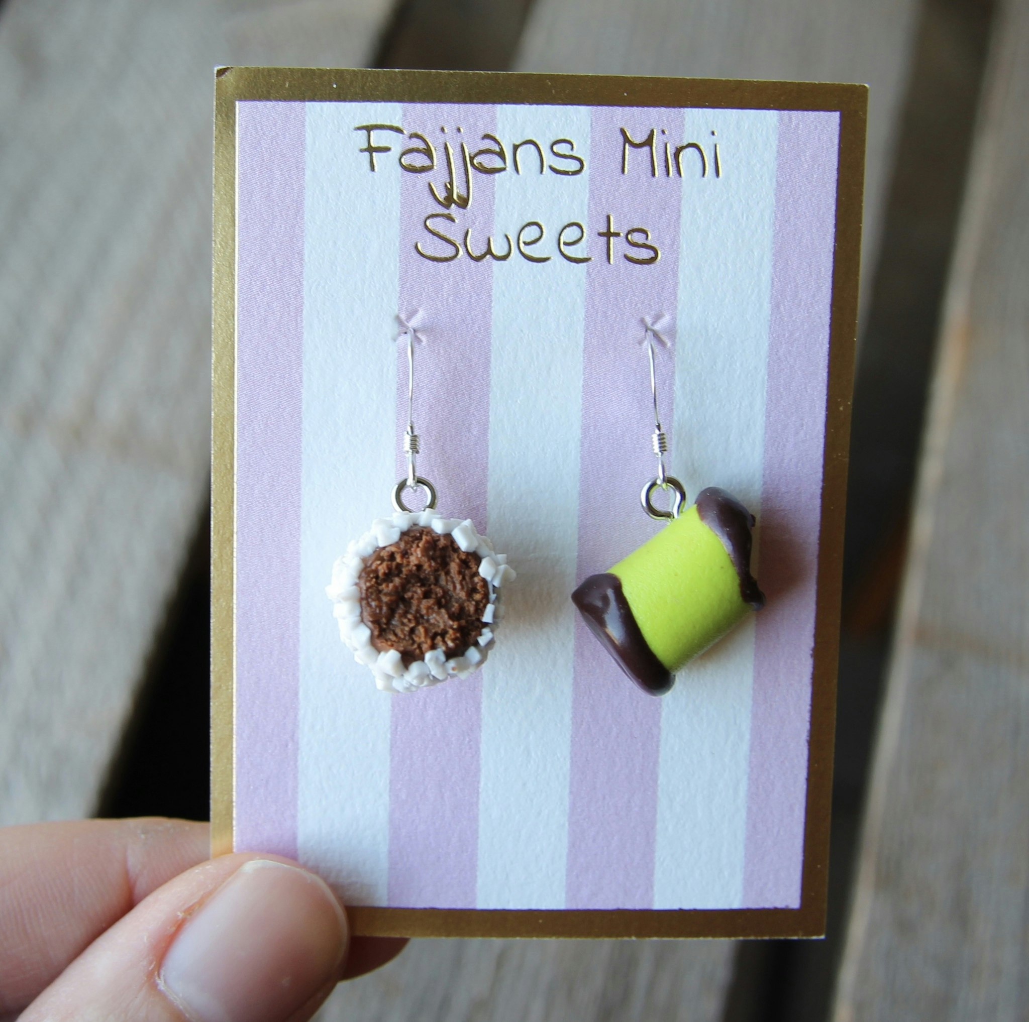 Earrings, a swedish dammsugare and a chocolate ball