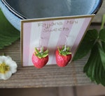 Örhängen, jordgubbar