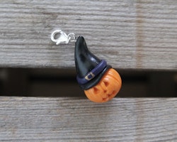 Halsbandshänge, halloweenpumpa med häxhatt