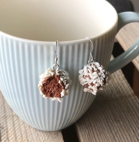 Örhängen, chokladbollar med pärlsocker