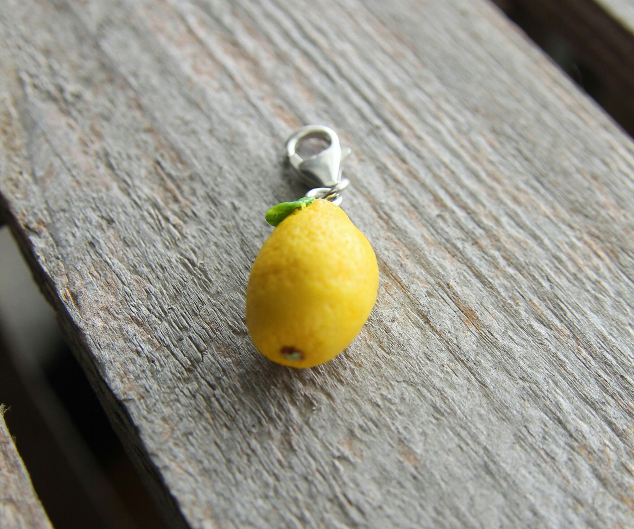 Halsbandshänge, citron