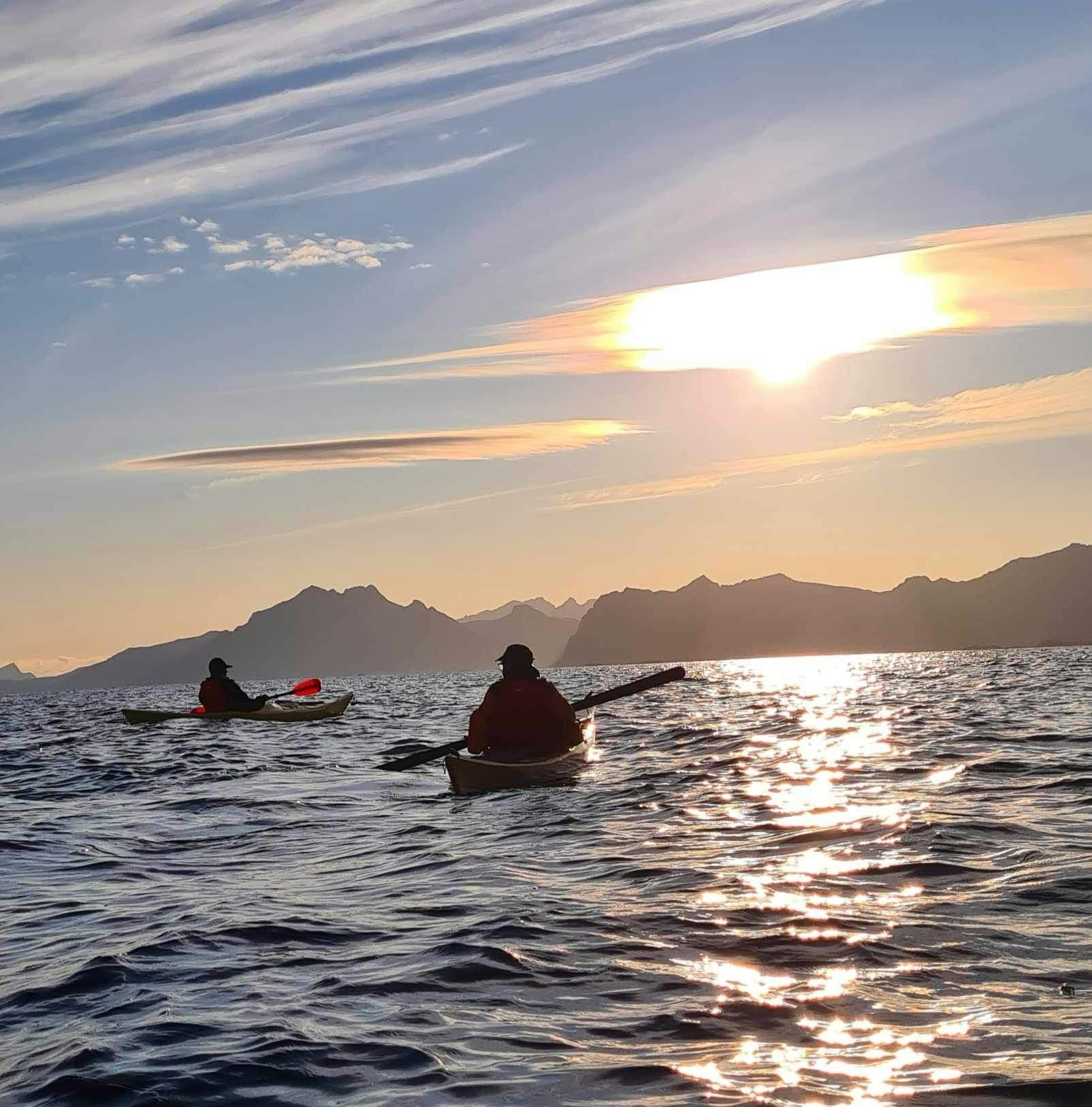 FULLBOKAD. Lofoten #18 KAJAK nivå 1-2 2024 - lär dig från början.  Tryggt och kul!