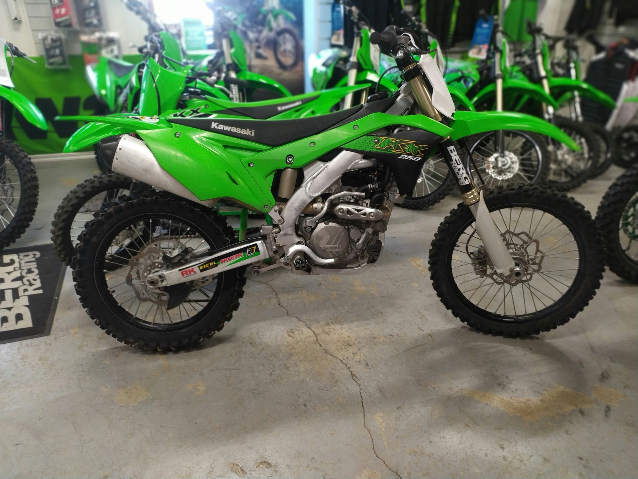 Kawasaki KX 250 2020 19 tim