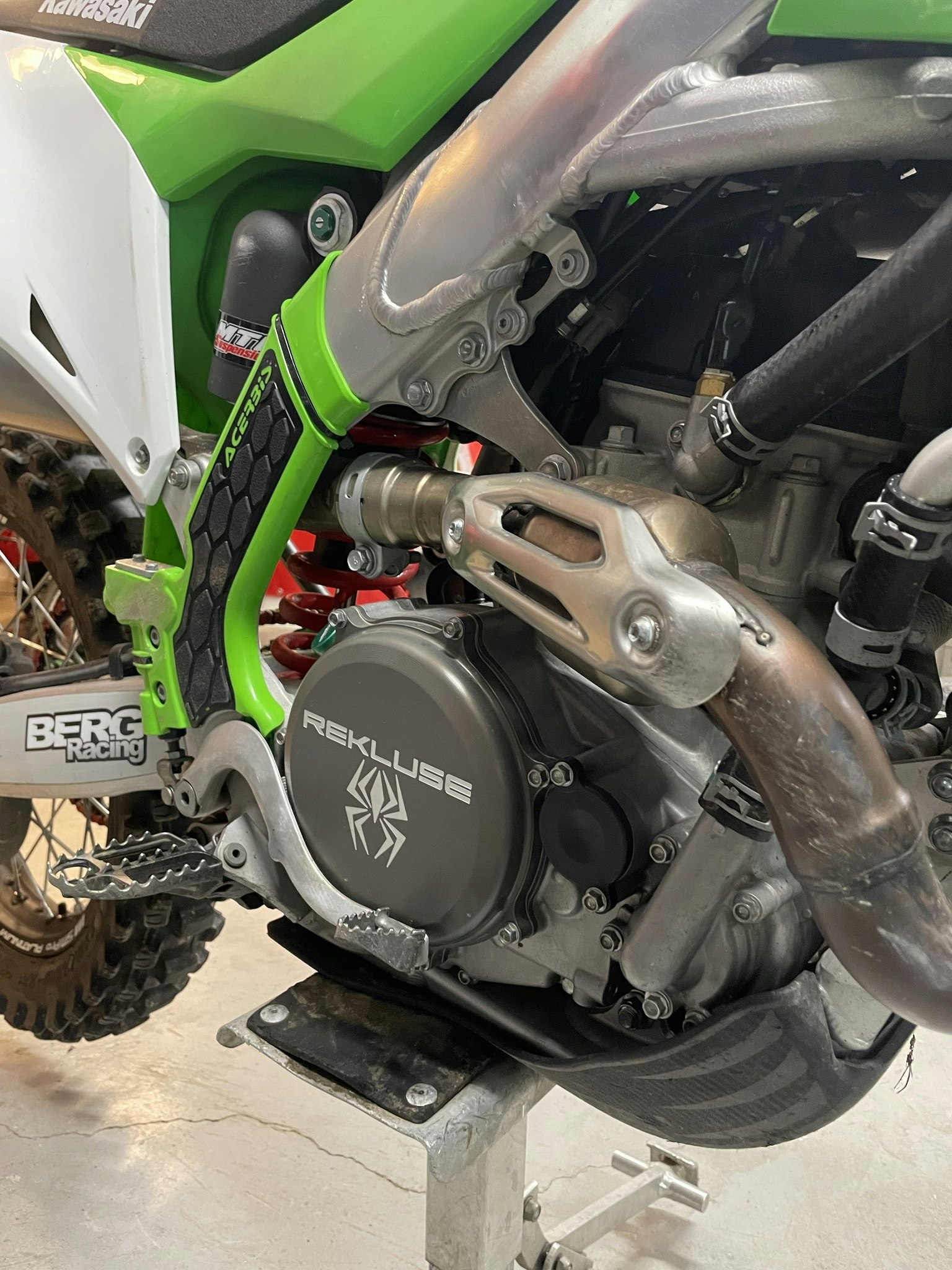 Kawasaki KX 450  2019 med18 tums hjul bak  Rekluse Koppling