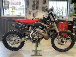 Husqvarna TC 250 2022 med endast 8, 5 timmar