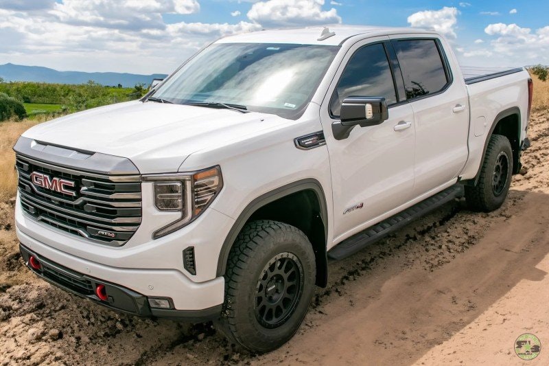 Anpassa din GMC Sierra – De bästa tillbehören för din pickup