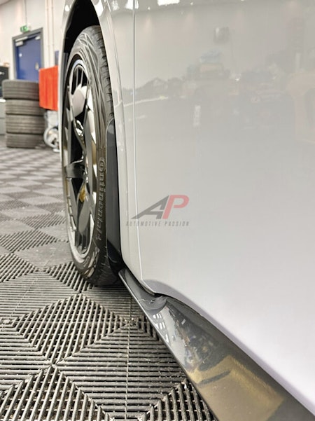 Cupra Born skvettlapper
