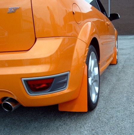 Ford Focus RS Mk2 Stänklappar  2009 - 2011
