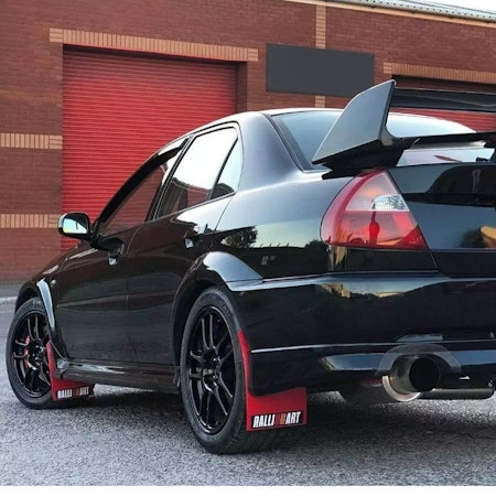 Mitsubishi Evo 5-6 Stänklappar