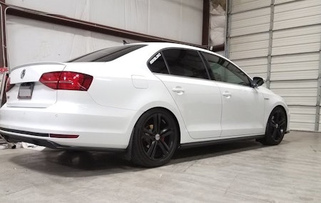 Volkswagen Jetta Mk6 Skvettlapper 2011 - 2014