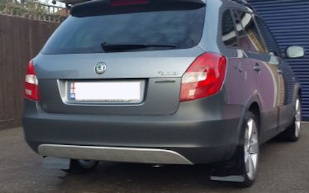 Skoda Fabia Scout stänklappar  2007-2014