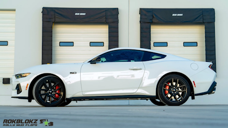 Ford Mustang Stänkskydd 2024+ - Större skydd