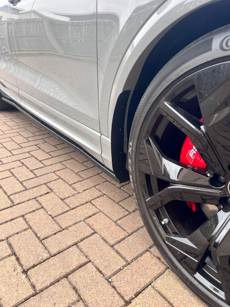 Audi RSQ8 Stänkskydd - Kolfiber