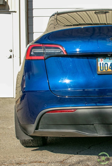 Tesla model Y - Slimmad Storlek