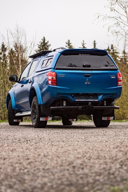 Mitsubishi L200 Stänkskydd 2015+