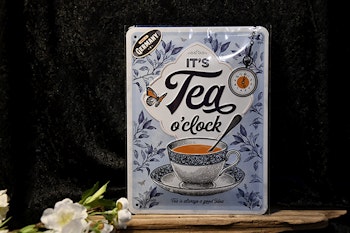 Plåtskylt Tea O´Clock