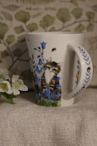 Mugg med söta katter