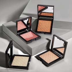 MIA MAKEUP - LIGHT BUILDER HIGHLIGHTING POWDER