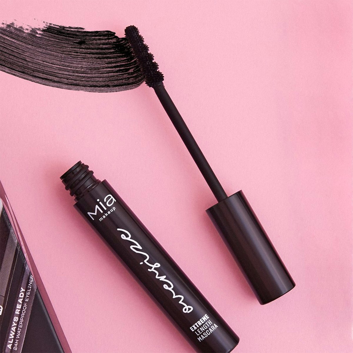 MIA MAKEUP - MASCARA OVERSIZE