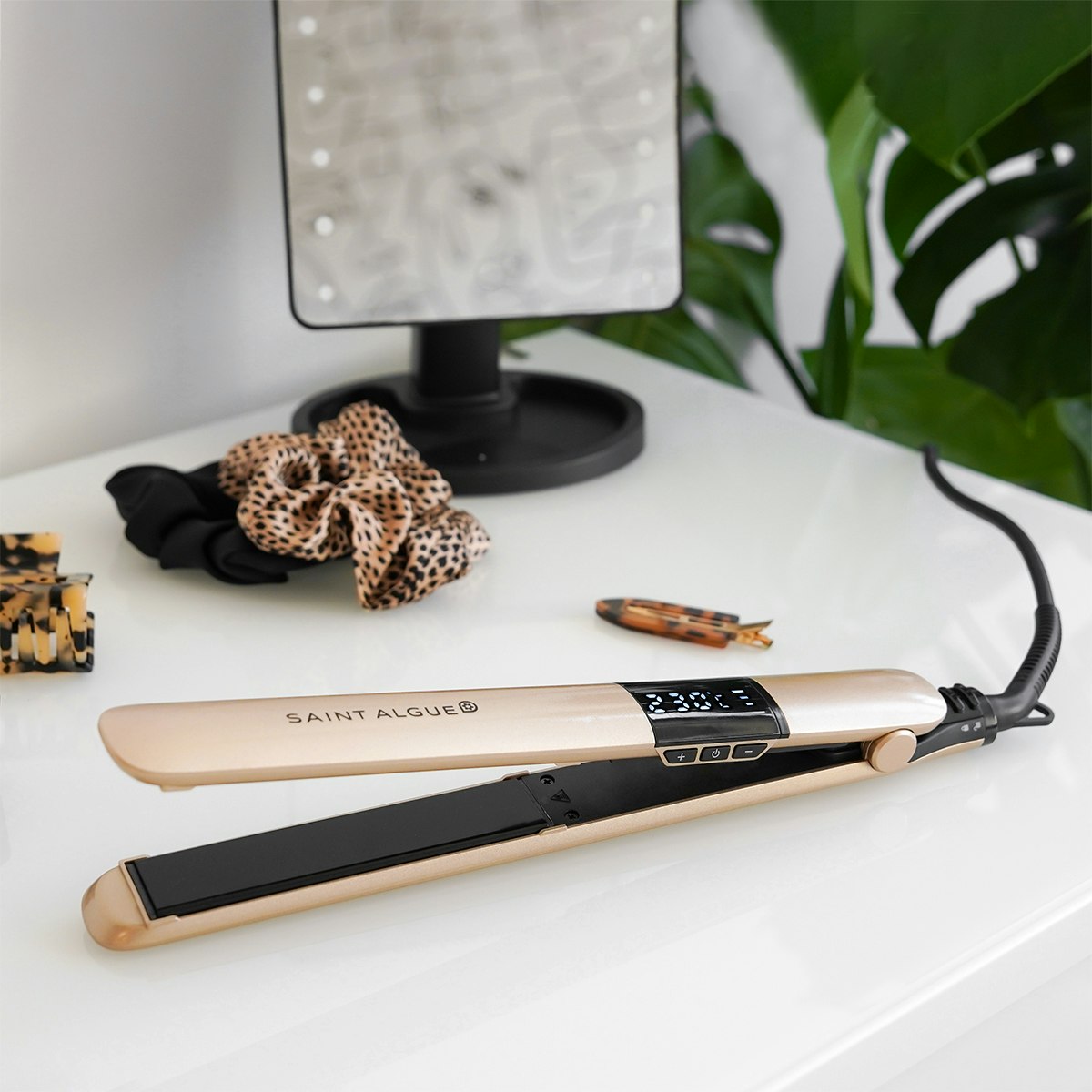 DEMELISS -GOLD STRAIGHTENER