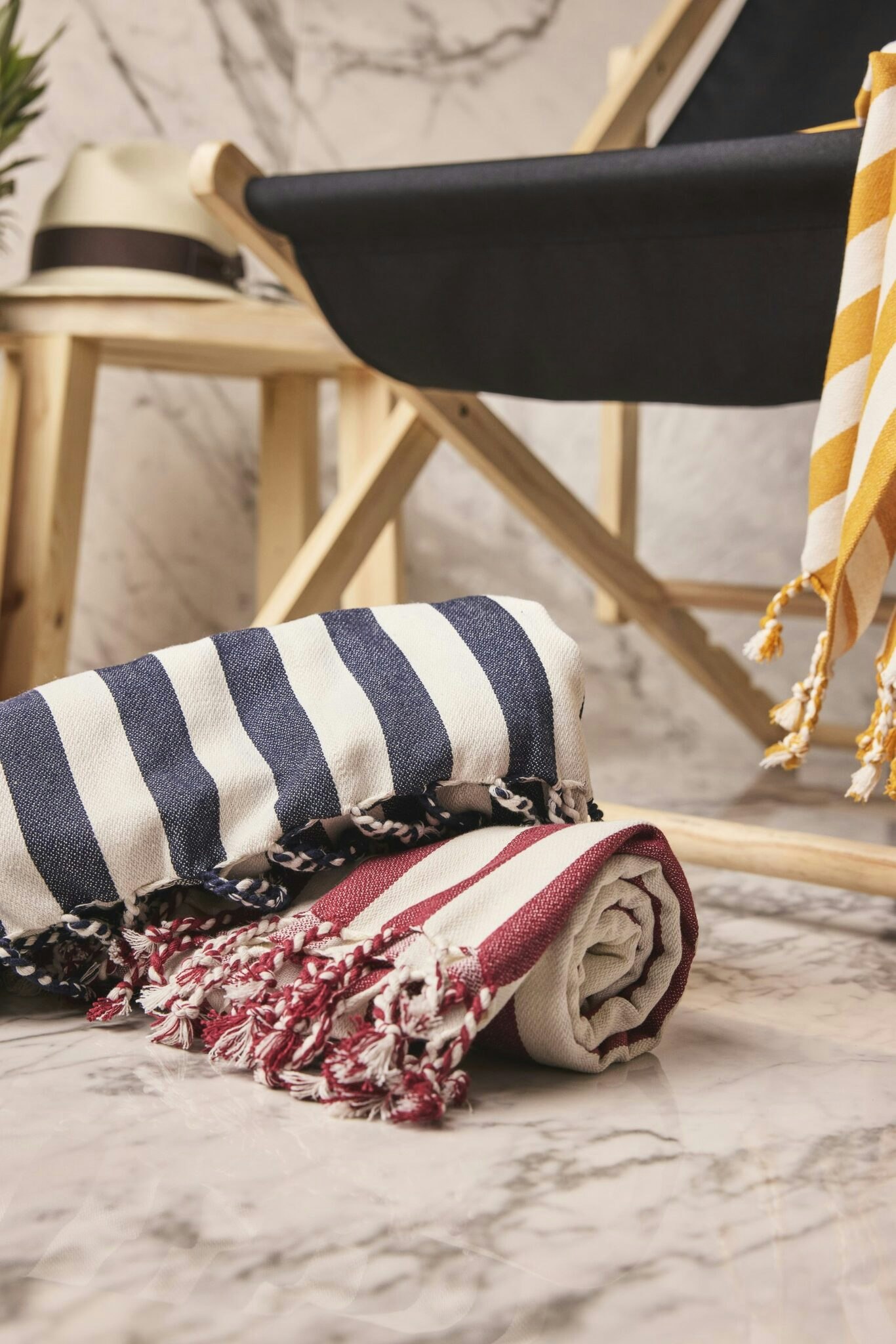 RANDIG HAMAMHANDDUK (RECYCLED) – NAVY
