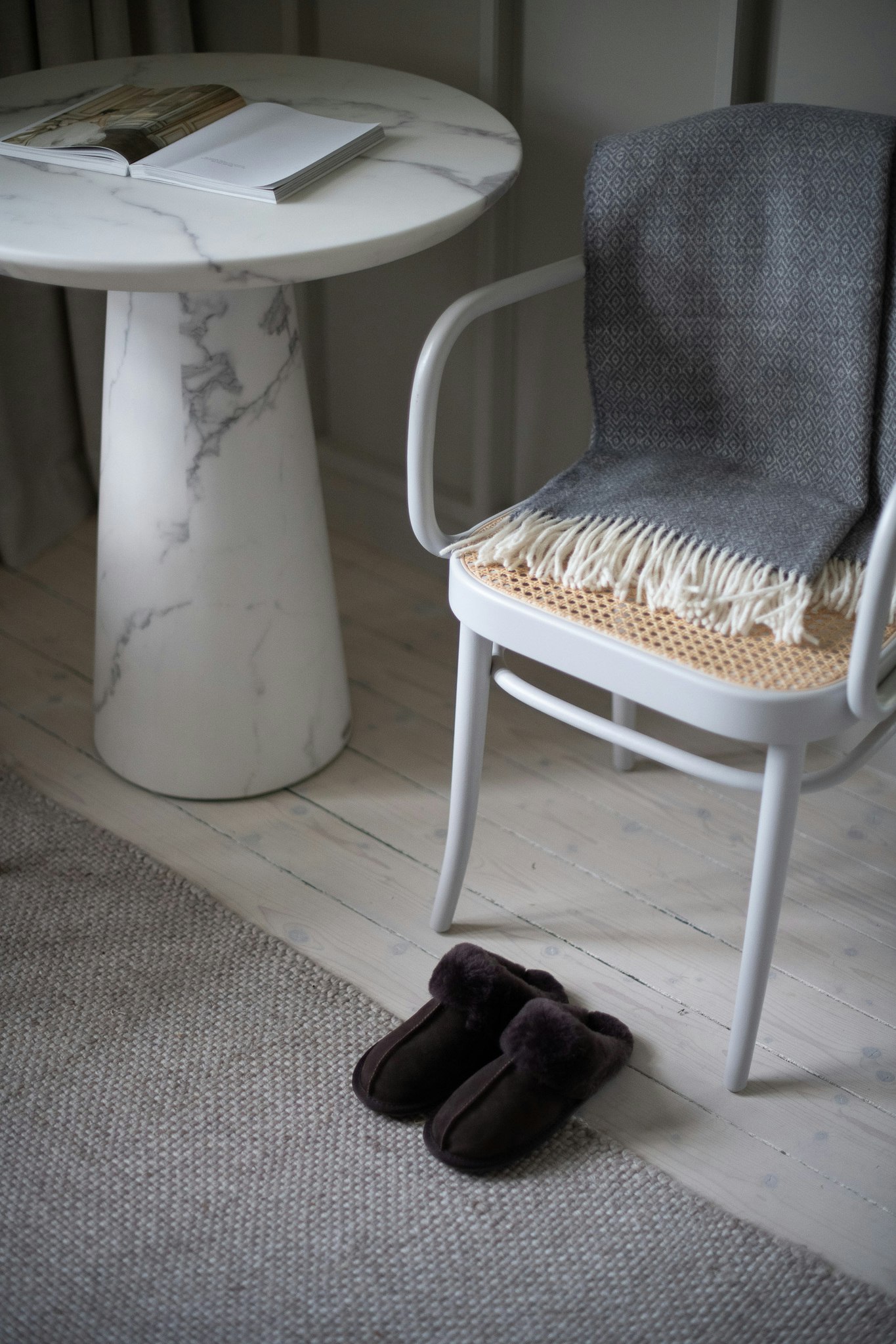 FÅRSKINNSTOFFLOR FRÅN YLLEVERKET – BRUN