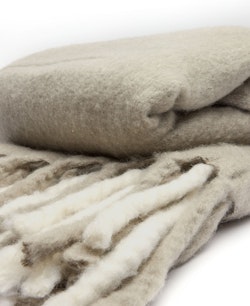 Mjuk ullpläd från Ylleverket - storruta sand