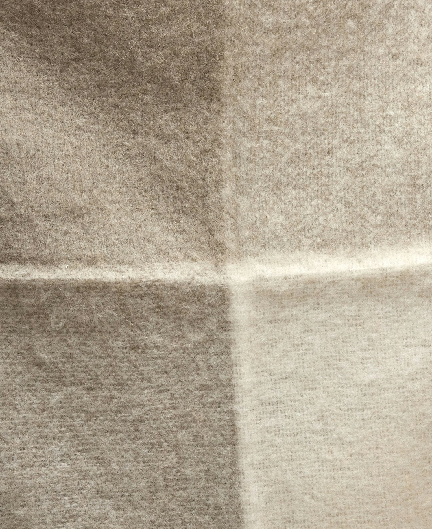 Mjuk ullpläd från Ylleverket - storruta sand