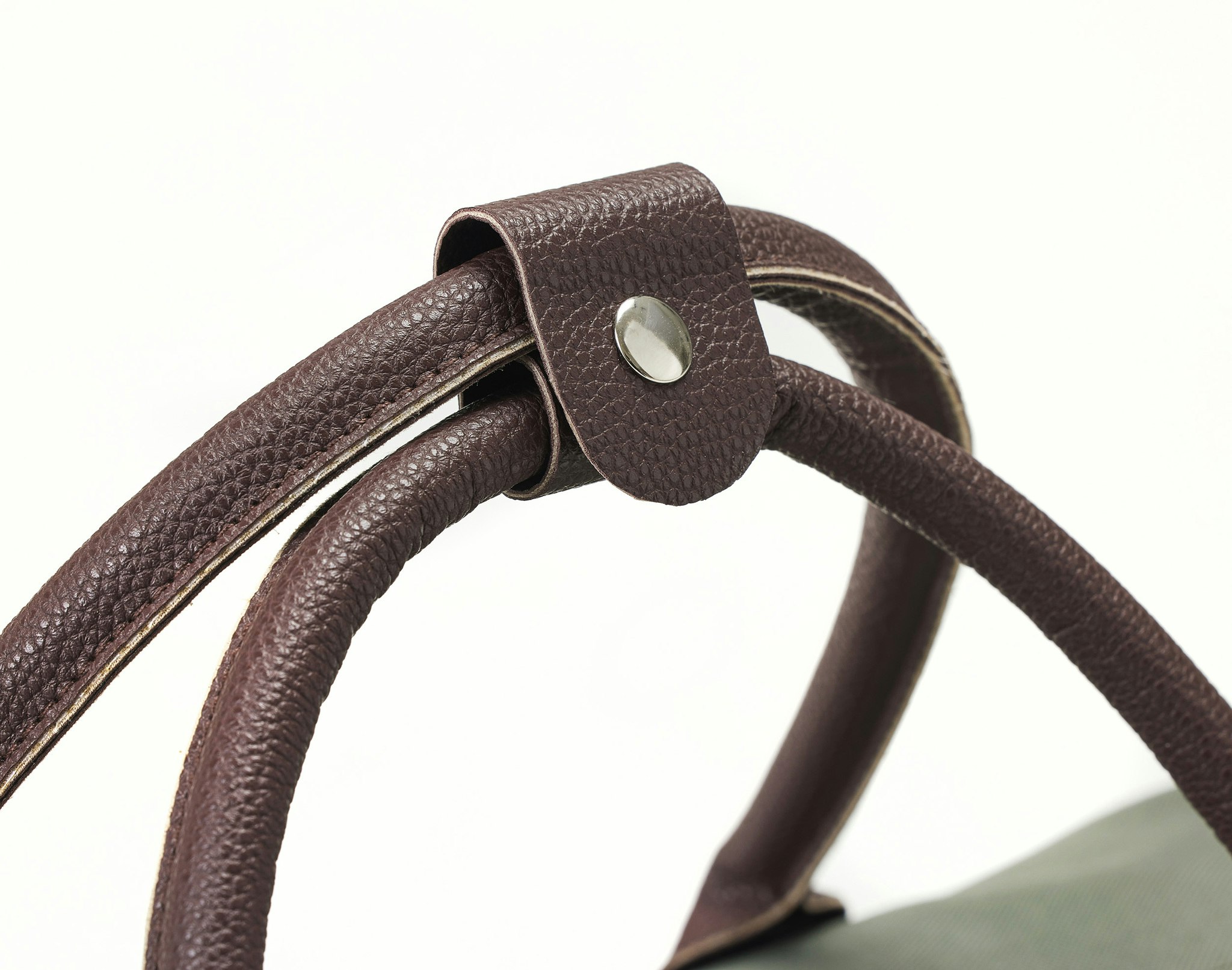 TRENDIG DUFFELBAG FRÅN SUTHERLAND & SONS – grön