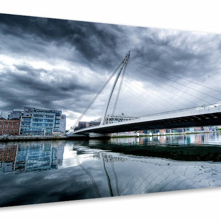 Ljuddämpande tavla - samuel beckett bridge with clouds