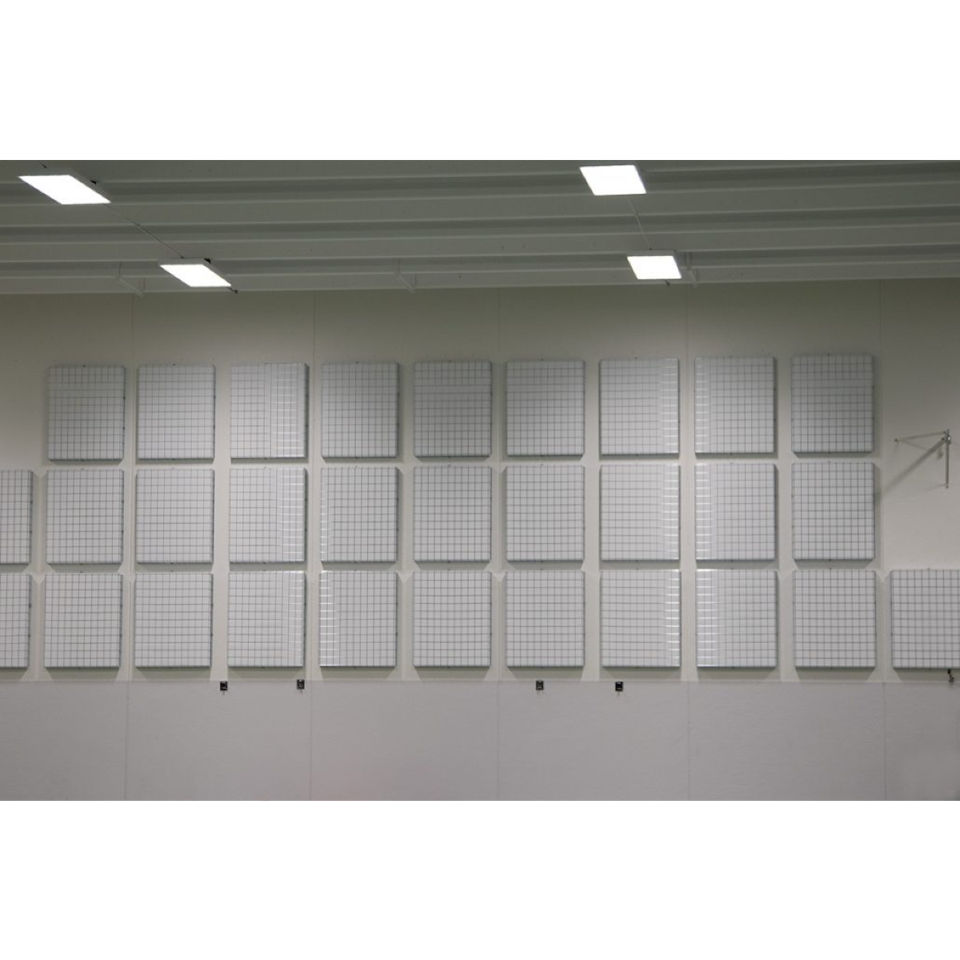 Ljudabsorbent till vägg i sporthall - Trådkorg