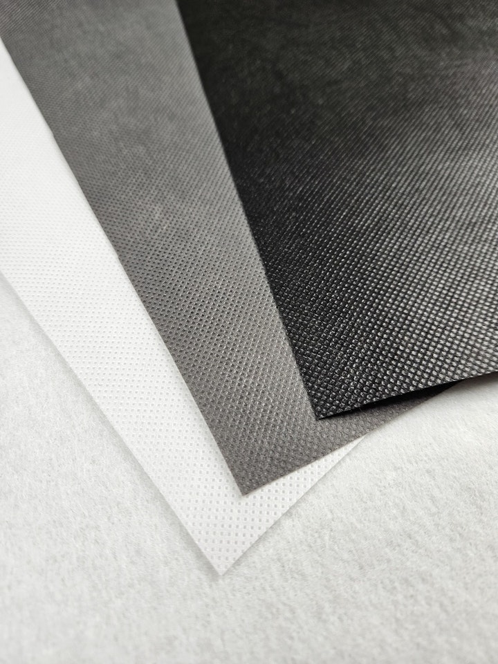 SilentDirect Akustikduk i färger vit, svart och grå.