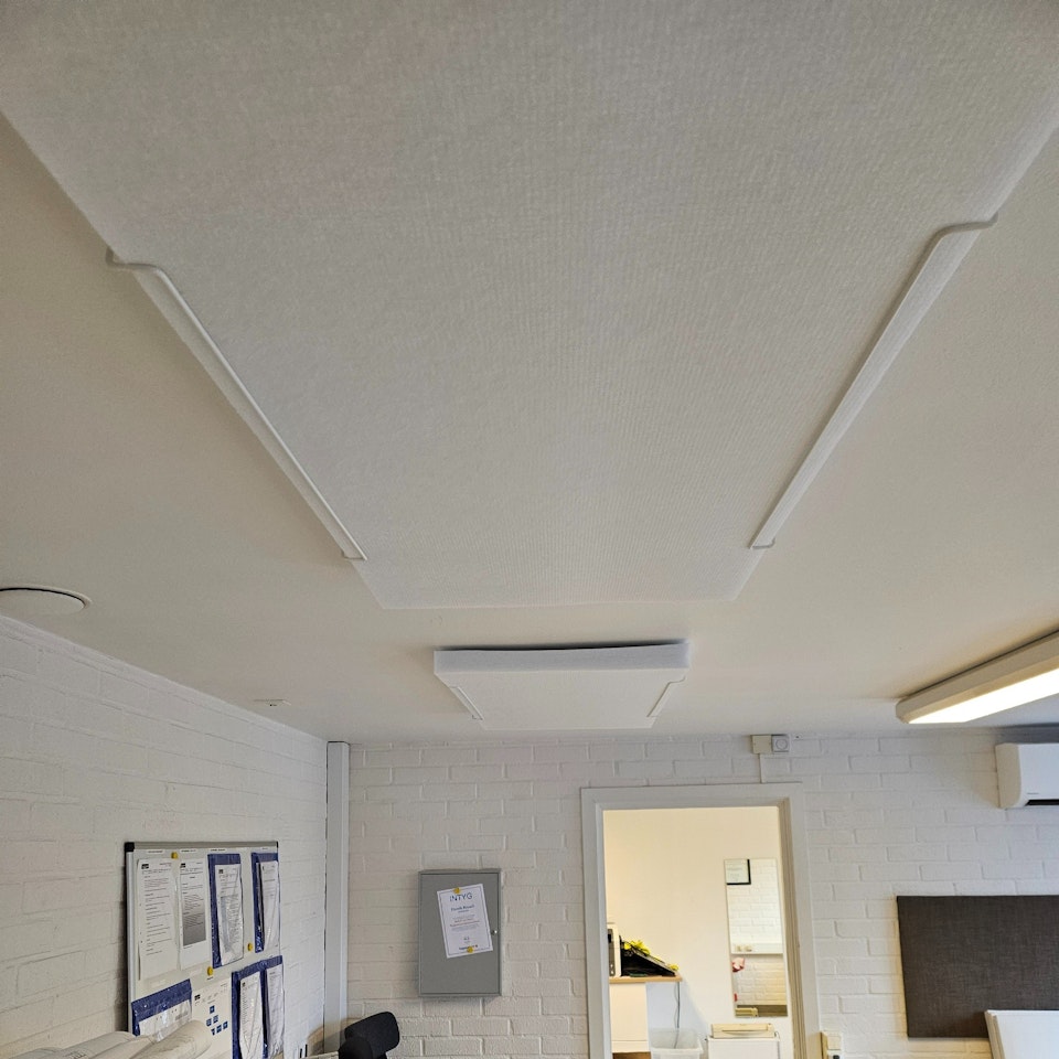 Ljudabsorbering  till tak - PES ceiling