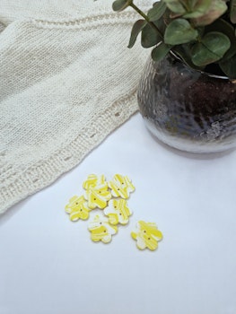 Gule blomster knapper
