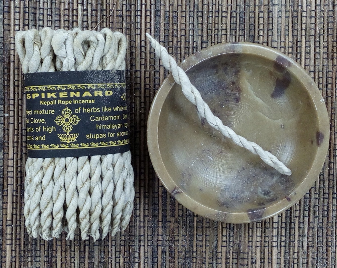 Nepalesiska rökelse rep från topparna av Himalaya | Sandalwood & Spice