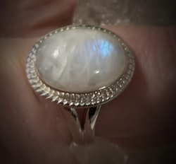 Vit Månsten Ring | 925 Sterling Silver