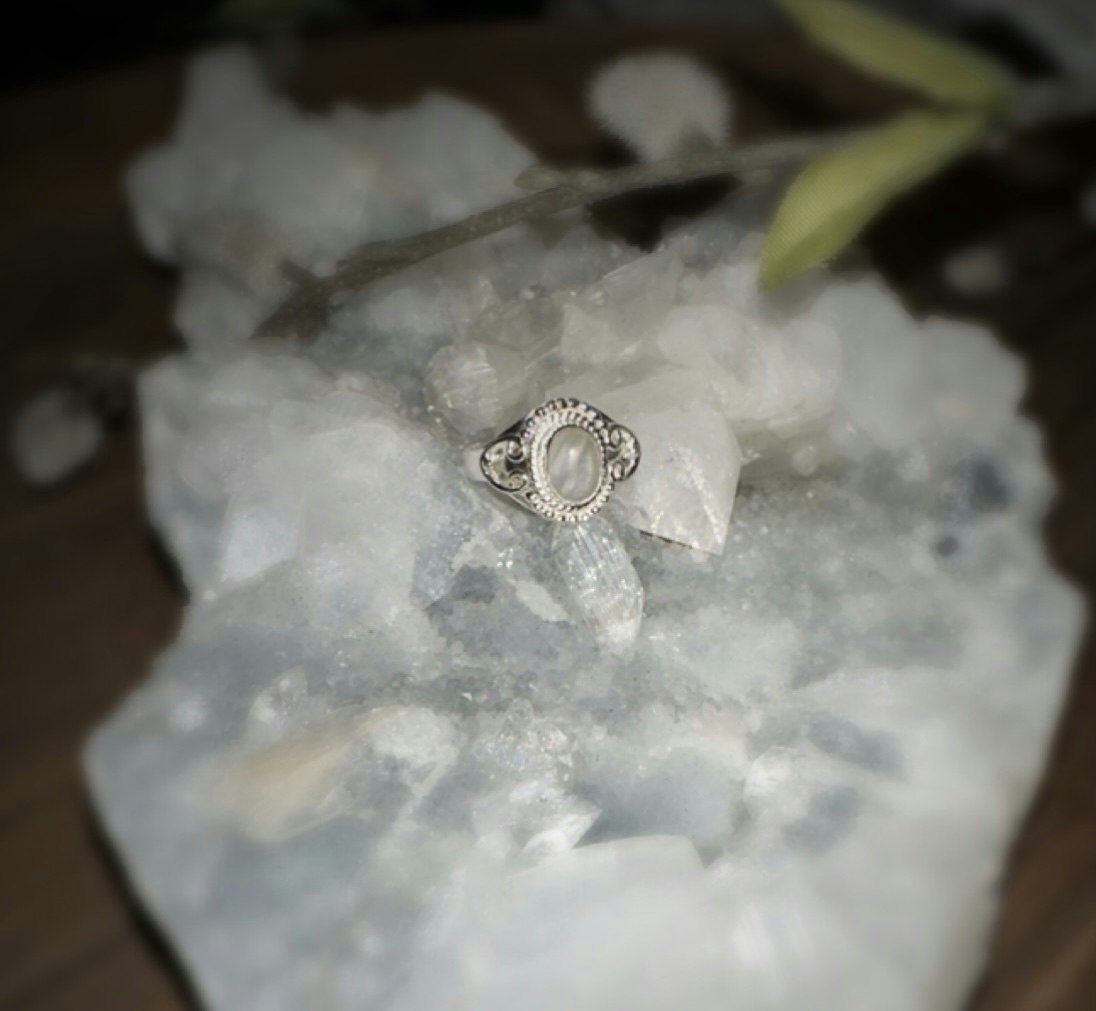 Vit Månsten Ring | 925 Sterling Silver