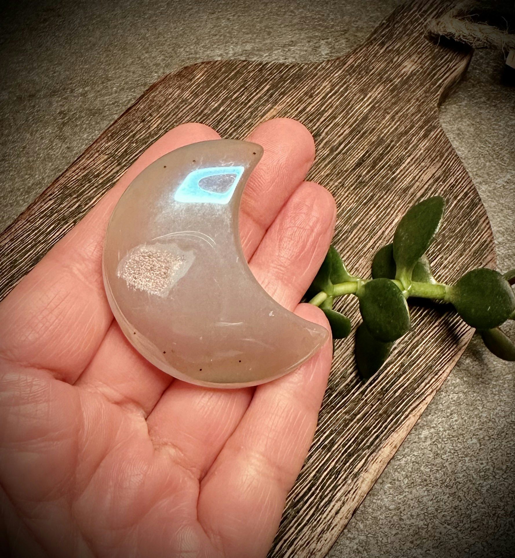 ANGEL AURA måne