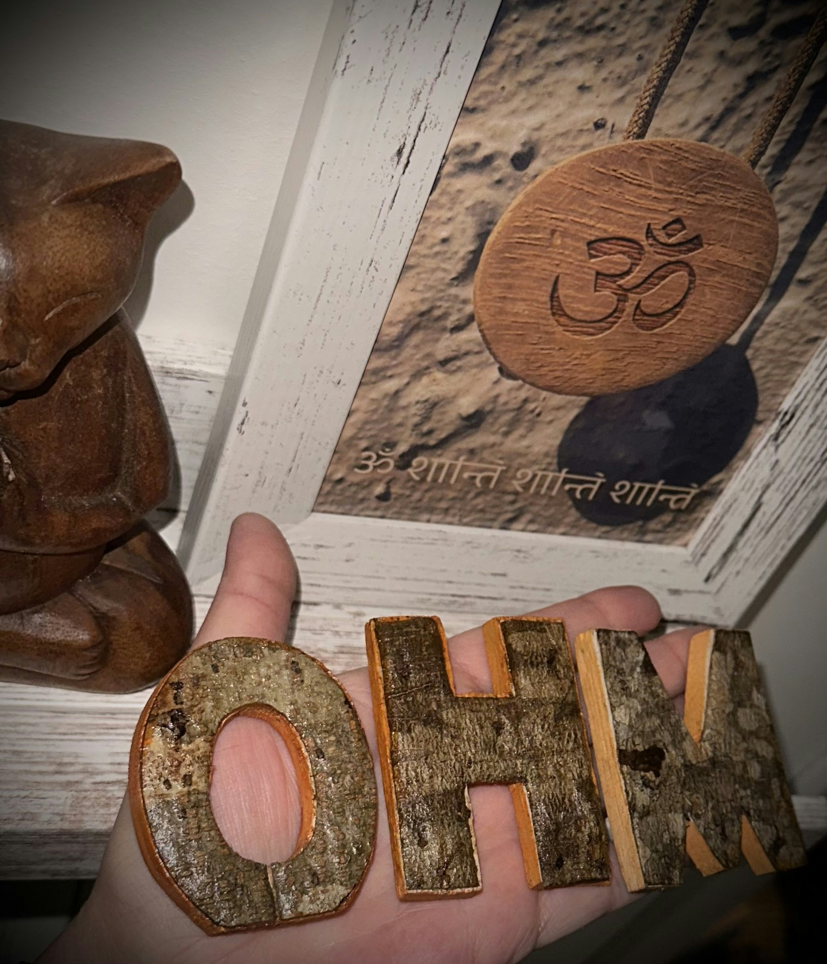 OHM - Rustika Bokstäver i Albesia-trä