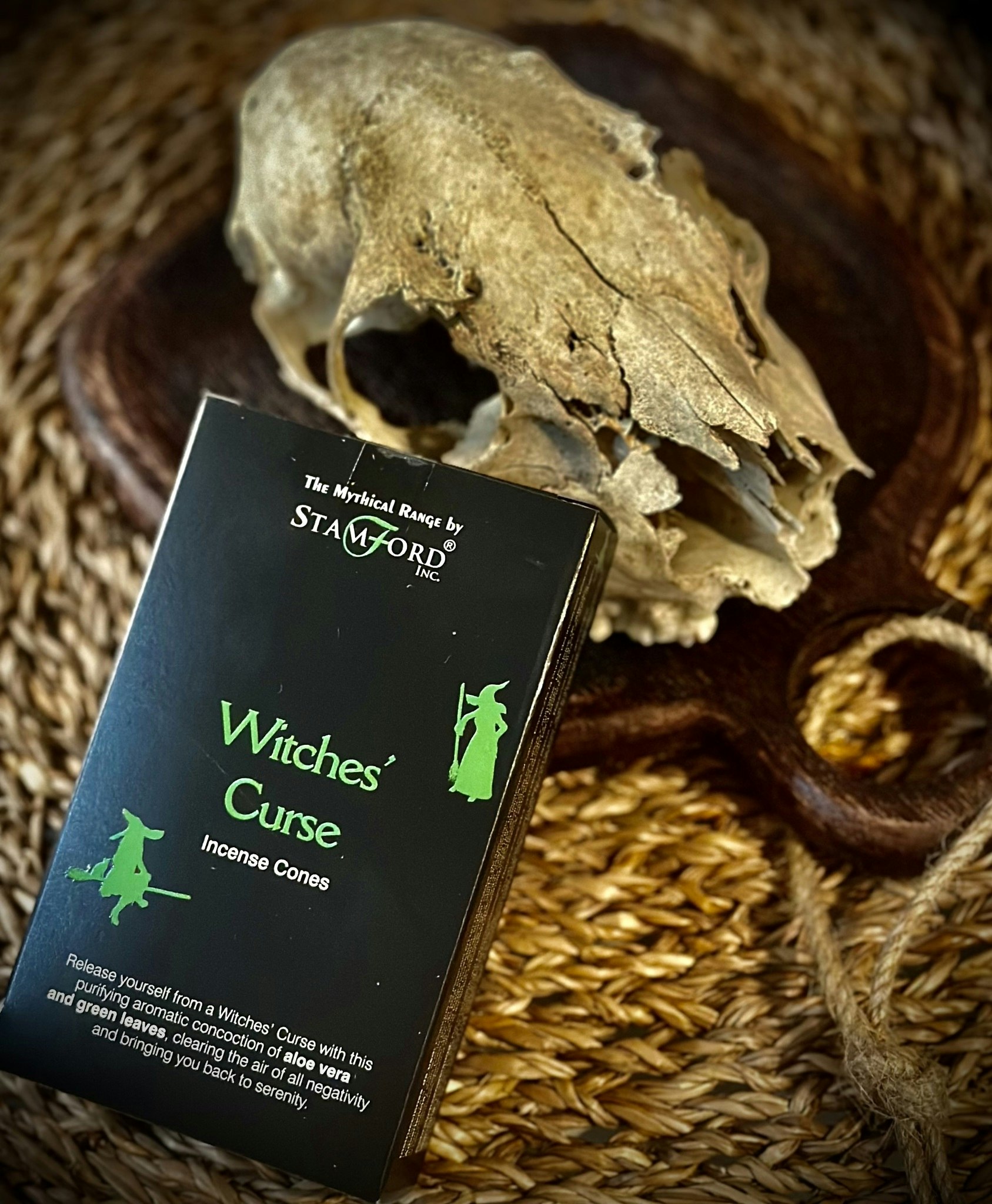 STAMFORD Rökelsekoner | Witches’ Curse